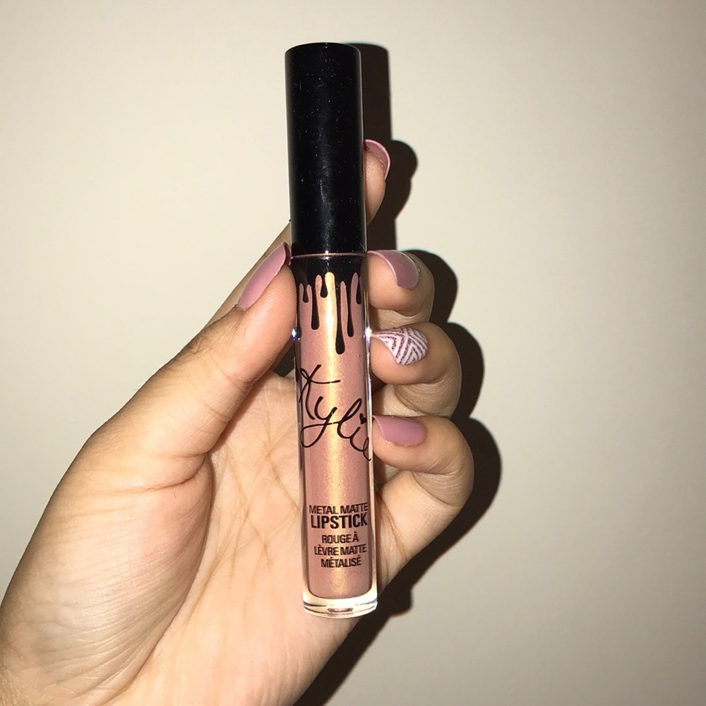 👑HEIR Metal Matte Lipstick👑